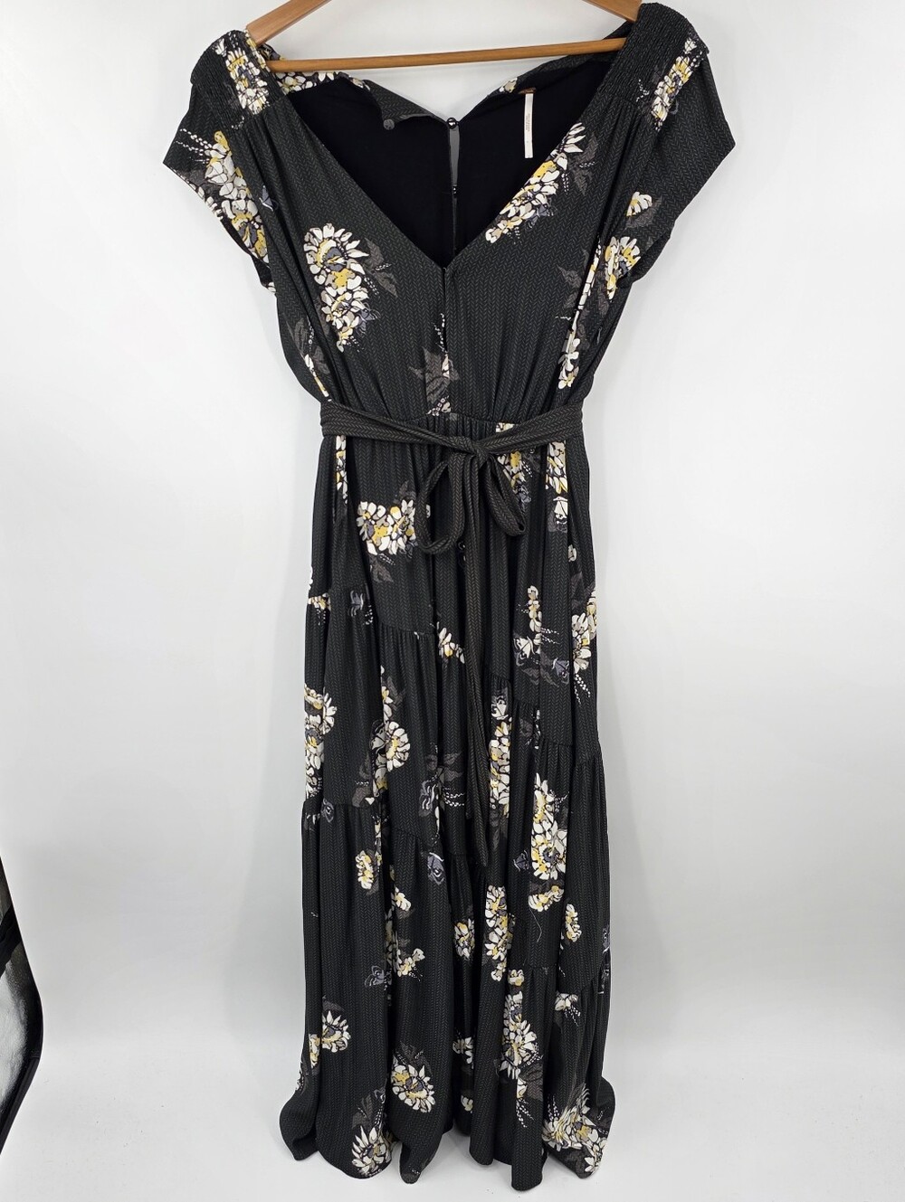 Free People All I Got Black Floral Print Dav-Neck Bohemian Maxi Dress Size 2